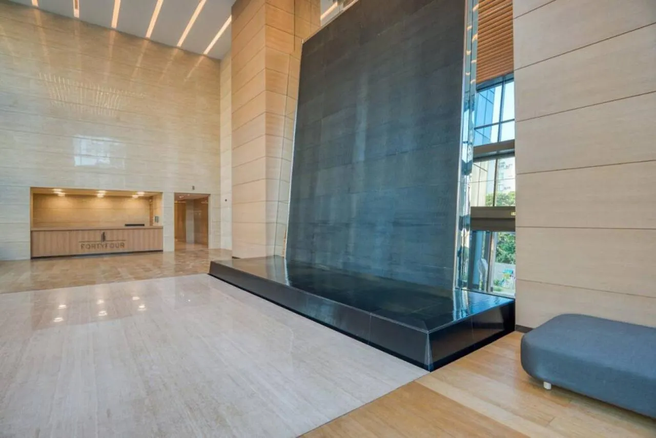Gitta 2 Bedroom Apt In Tower Forty Four Beirut